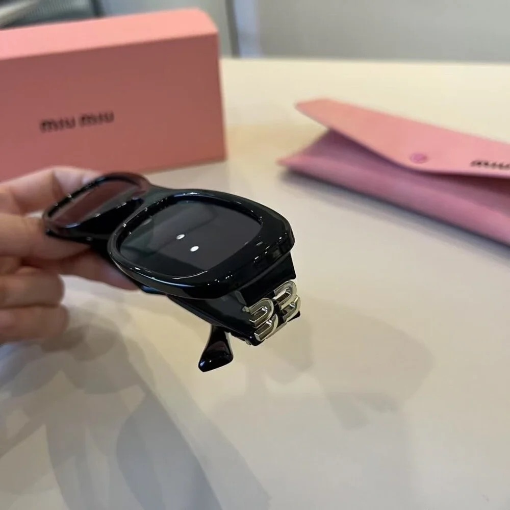 🐻Miu Miu Sunglasses - Picture 3 of 11